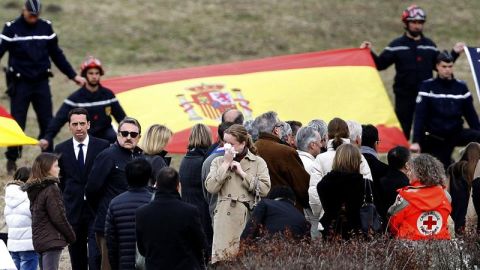 Homenaje a las v&iacute;ctimas del accidente a&eacute;reo