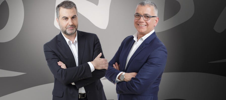 Carlos Alsina y Juan Ramón Lucas, presentadores de Más de uno Carlos Alsina y Juan Ramón Lucas, presentadores de Más de uno