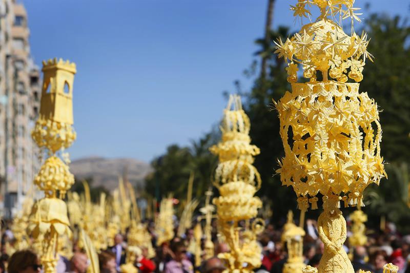 Los Fósforos: Las distintas formas de vivir la Semana Santa Los Fósforos: Las distintas formas de vivir la Semana Santa