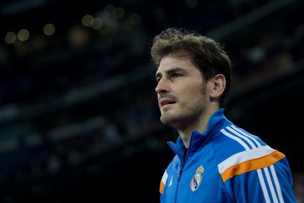 El tira y afloja del Real Madrid e Iker Casillas El tira y afloja del Real Madrid e Iker Casillas