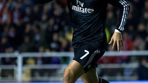Cristiano Ronaldo celebra su gol ante el Rayo haciendo gestos de robo