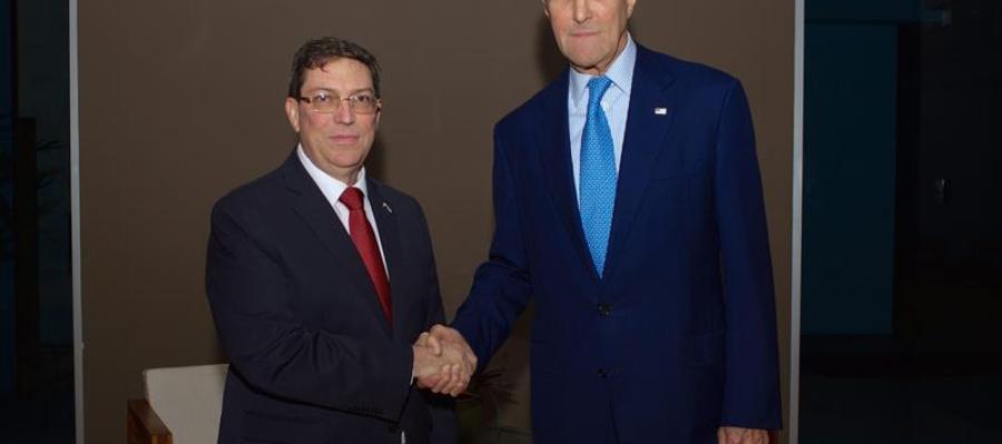 El secretario de Estado de Estados Unidos, John Kerry, y el canciller cubano, Bruno Rodríguez El secretario de Estado de Estados Unidos, John Kerry, y el canciller cubano, Bruno Rodríguez