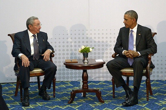 Obama y Castro, dispuestos a hablar de todo en su reunión en Panamá Obama y Castro, dispuestos a hablar de todo en su reunión en Panamá