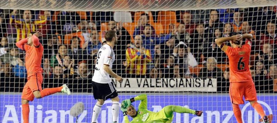 El Barça no quiere más despistes, ante un Valencia que ya le ganó hace un año El Barça no quiere más despistes, ante un Valencia que ya le ganó hace un año