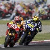 Márquez y Rossi durante el GP de Argentina