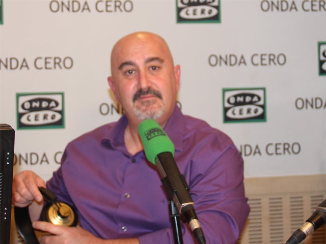 Roberto canta bien acompañado el sumario a ritmo de las Spice Girls Roberto canta bien acompañado el sumario a ritmo de las Spice Girls