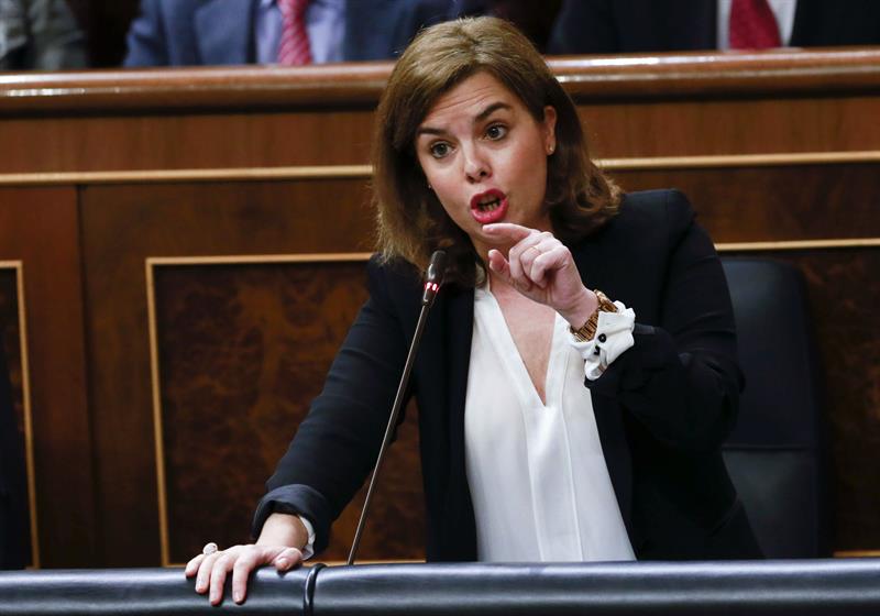 Soraya Sáenz de Santamaría: "El PSOE ha pasado de alternativa de Gobierno a partido alternativo" Soraya Sáenz de Santamaría: "El PSOE ha pasado de alternativa de Gobierno a partido alternativo"