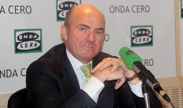 De Guindos: "La EPA es un reflejo claro de lo que se encontró este Gobierno y de lo que deja" De Guindos: "La EPA es un reflejo claro de lo que se encontró este Gobierno y de lo que deja"