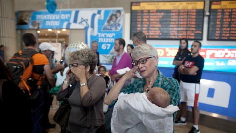 Un avi&oacute;n llega a Israel con pasajeros desde Nepal