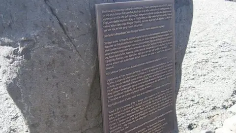 Memorial por los vascos asesinados Memorial por los vascos asesinados