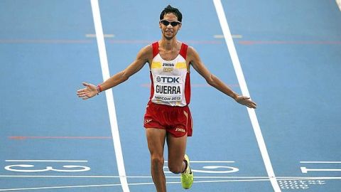 Javi Guerra logra su r&eacute;crod personal en el marat&oacute;n de Londres
