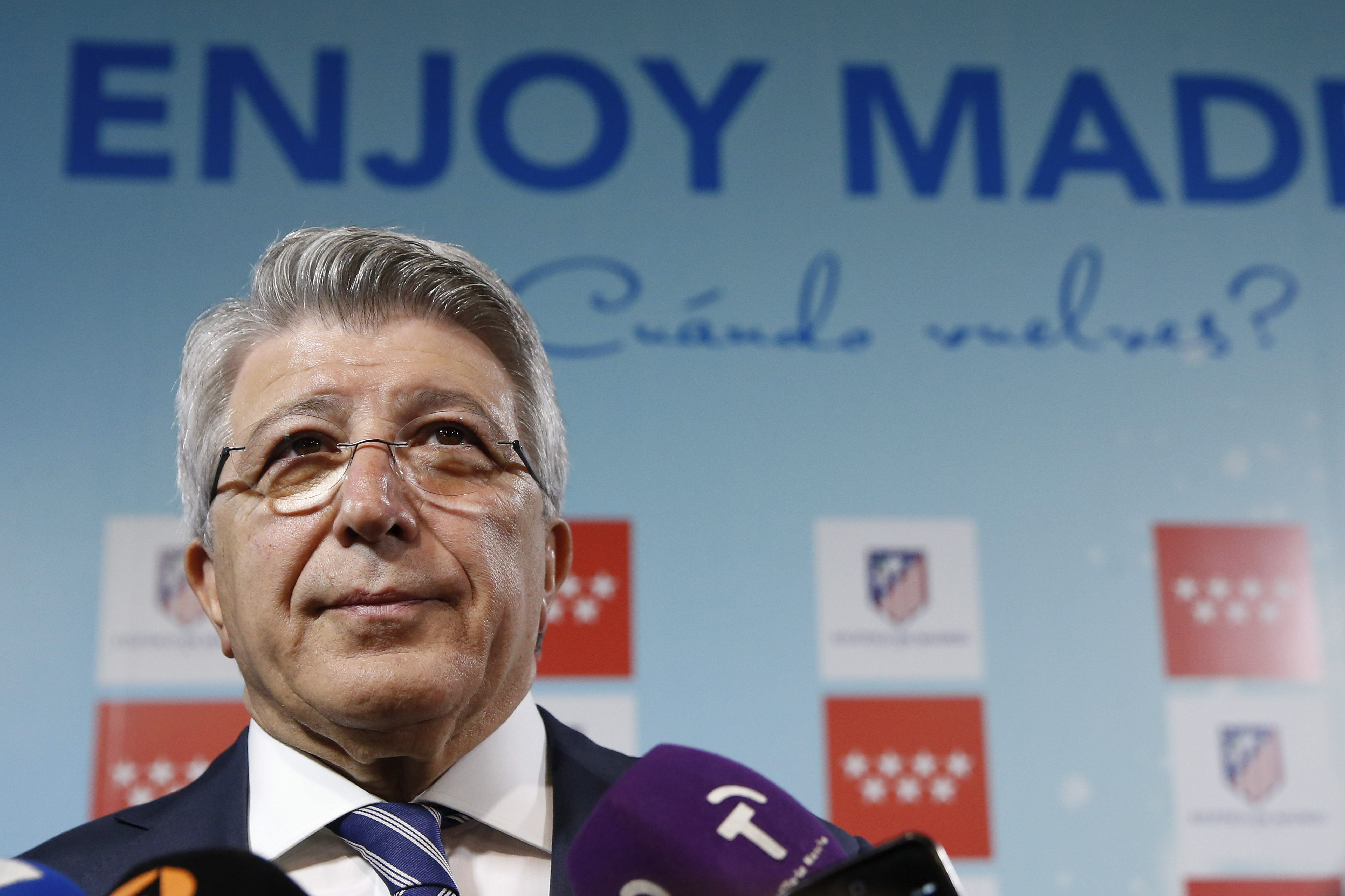 Cerezo: "Espero que no tarde mucho en venir Filipe Luis" Cerezo: "Espero que no tarde mucho en venir Filipe Luis"