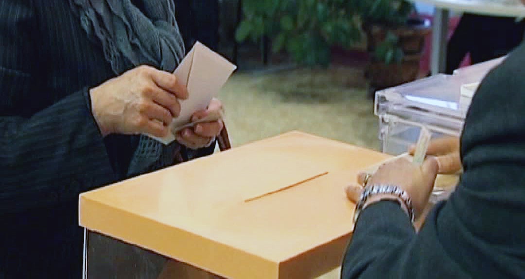 Las juntas electorales redistribuirán a suplentes donde falten personas para formar mesas el 14-F Las juntas electorales redistribuirán a suplentes donde falten personas para formar mesas el 14-F