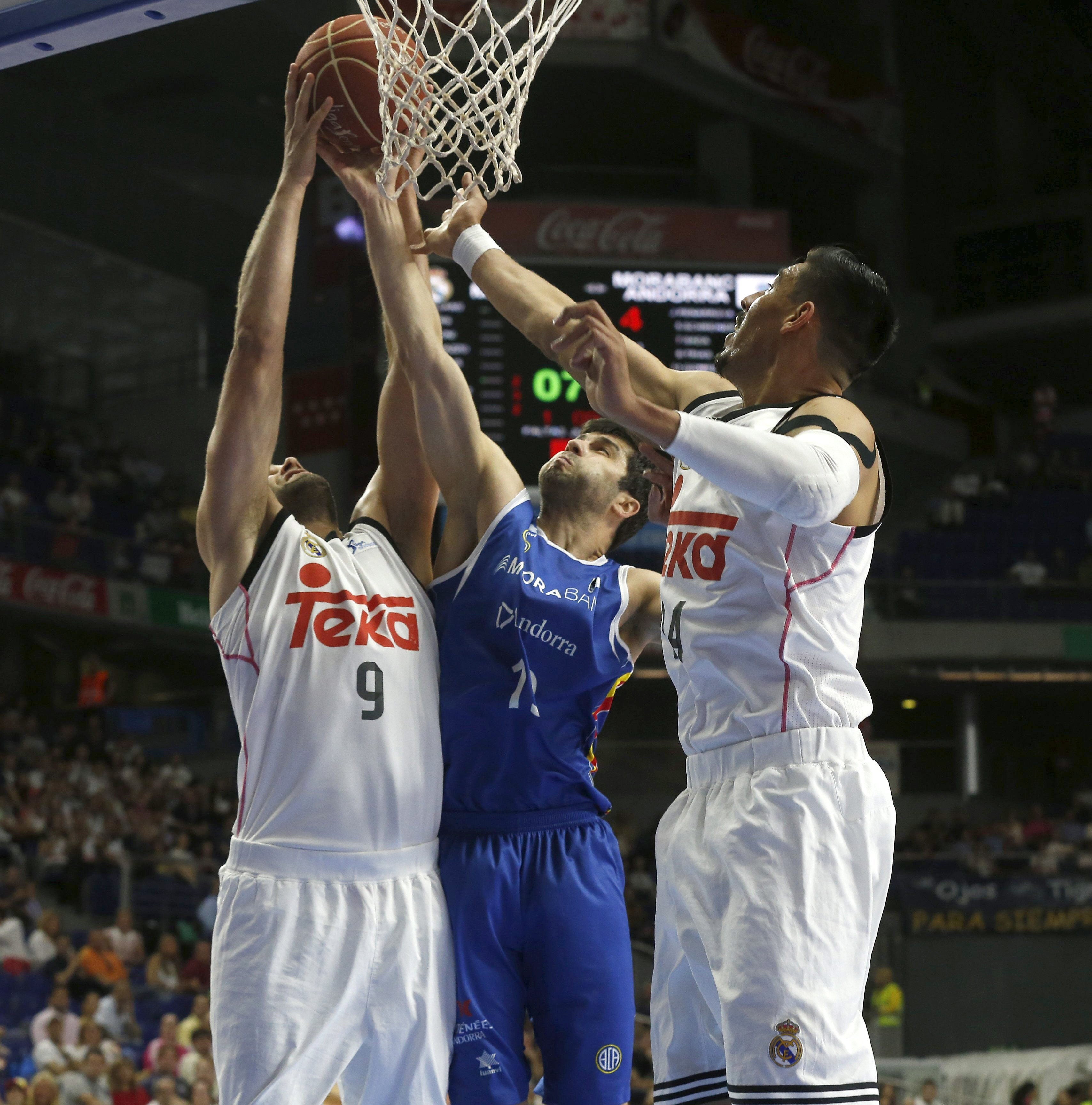 Baloncesto: El Real Madrid se asegura el primer puesto de Liga Baloncesto: El Real Madrid se asegura el primer puesto de Liga
