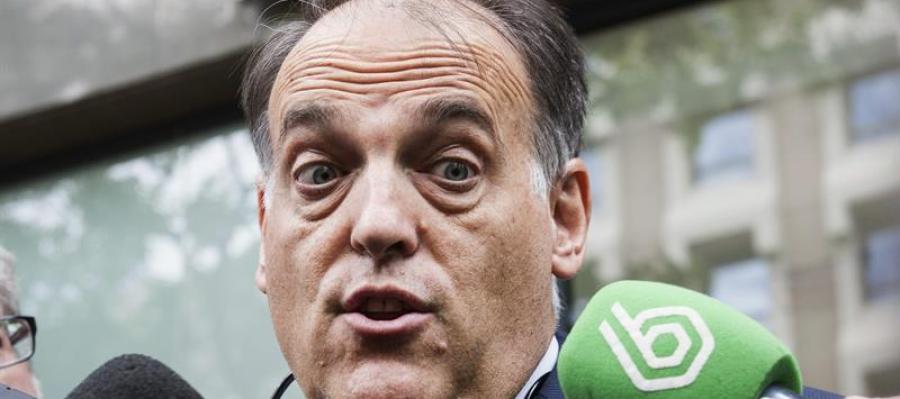 Javier Tebas atendiendo a los medios Javier Tebas atendiendo a los medios