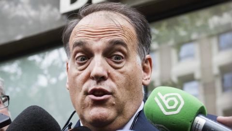 Javier Tebas atendiendo a los medios