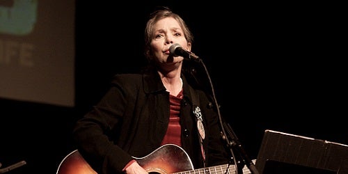 Canciones Económicas: Trouble in the fields Canciones Económicas: Trouble in the fields