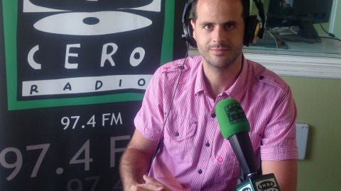 Julio Rodr&iacute;guez en los estudios donde se emite a diario Onda Deportiva Marbella a partir de las 15.05 horas.
