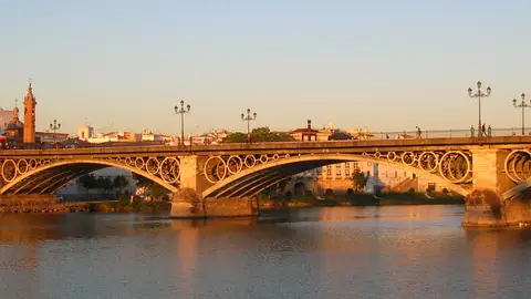 Sevilla, Puente de Triana Puente de Triana se Sevilla