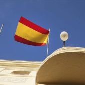 Bandera española en un ayuntamiento