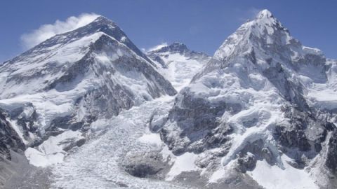 El Everest podr&iacute;a quedarse sin nieve en 2100