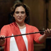 Ada Colau, investida alcaldesa de Barcelona: "Gracias por hacer posible lo imposible"