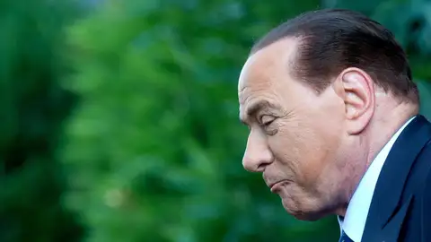 El ex Primer Ministro Italiano, Silvio Berlusconi, ha sido condenado a tres años de prisión El ex Primer Ministro Italiano, Silvio Berlusconi, ha sido condenado a tres años de prisión