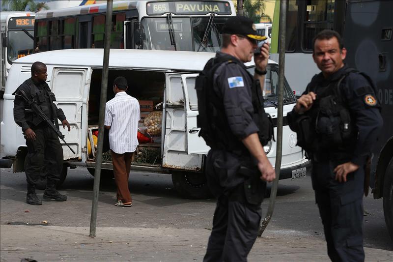 Declaran la "muerte cerebral" a niño de 8 años víctima de una bala perdida en Río de Janeiro Declaran la "muerte cerebral" a niño de 8 años víctima de una bala perdida en Río de Janeiro