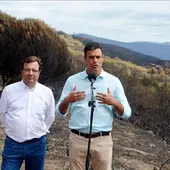 Sánchez acompañado por el presidente extremeño, Guillermo Férnandez Vara Sánchez acompañado por el presidente extremeño, Guillermo Férnandez Vara