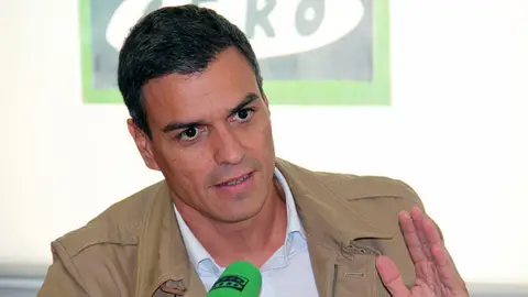 Pedro Sánchez en una entevista en Onda Cero. Pedro Sánchez en una entevista en Onda Cero.