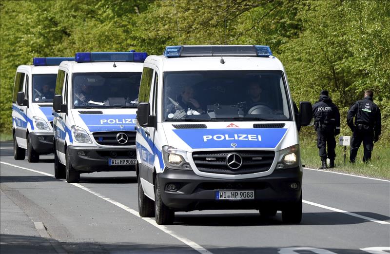 Al menos tres muertos al estrellarse una avioneta contra un gentío en Alemania Al menos tres muertos al estrellarse una avioneta contra un gentío en Alemania