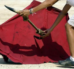 Un alumno en una escuela de Tauromaquia Un alumno en una escuela de Tauromaquia