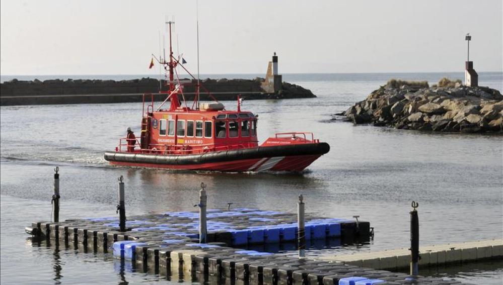 En la imagen, una embarcación de Salvamento Marítimo en Girona