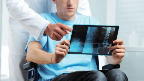 Paciente con esclerosis m&uacute;ltiple