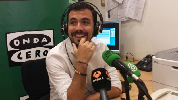 Alberto Garzón: "El juego es legal y no se cambia, se cambia la publicidad porque hay una alarma social" Alberto Garzón: "El juego es legal y no se cambia, se cambia la publicidad porque hay una alarma social"