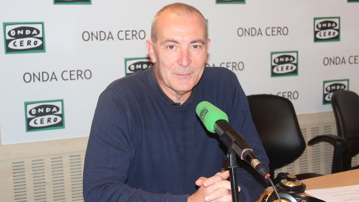 Diario de un amo de casa: "Sea como sea me paso el día discutiendo de política" Diario de un amo de casa: "Sea como sea me paso el día discutiendo de política"