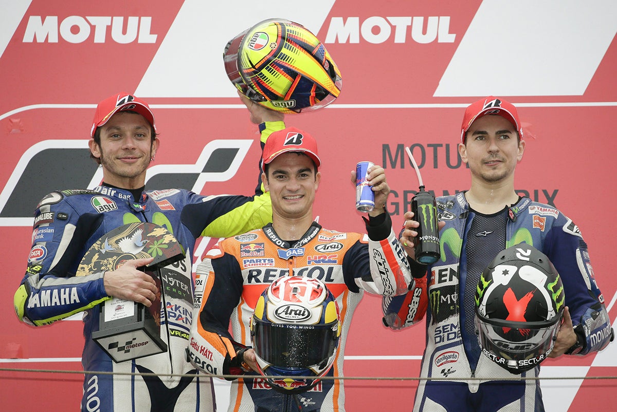 Dani Pedrosa logra su primera victoria de la temporada Dani Pedrosa logra su primera victoria de la temporada