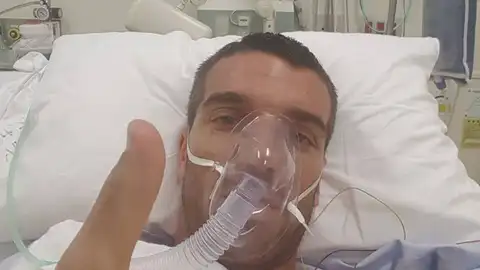 Gesto tranquilizador de De Angelis Gesto tranquilizador de De Angelis