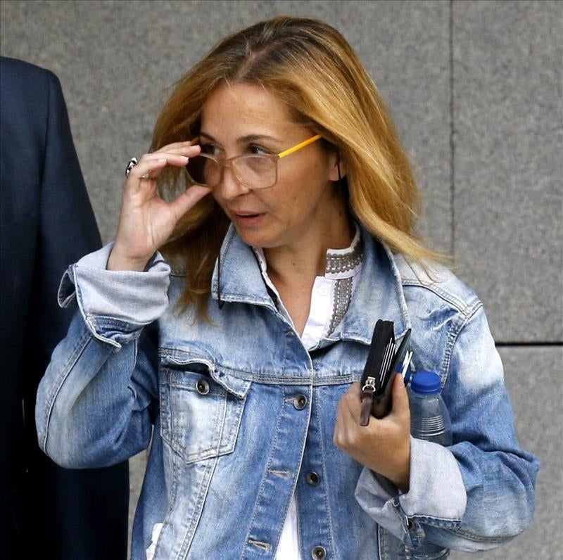 La secretaria de Correa se retracta: "Me tomé tres copas y me vine arriba" La secretaria de Correa se retracta: "Me tomé tres copas y me vine arriba"