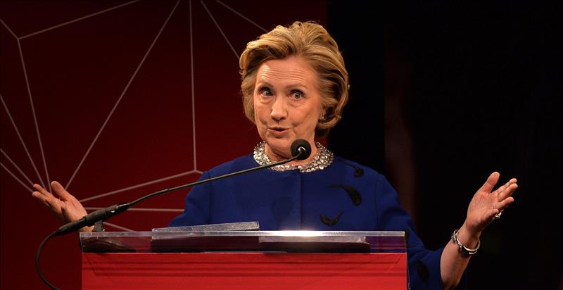 Primer debate demócrata en EEUU con Clinton y Sanders como favoritos Primer debate demócrata en EEUU con Clinton y Sanders como favoritos