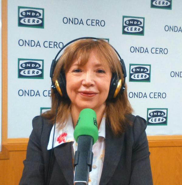 Dolores Agenjo: "Nos querían utilizar a los directores de los institutos como escudos humanos para el 9N" Dolores Agenjo: "Nos querían utilizar a los directores de los institutos como escudos humanos para el 9N"