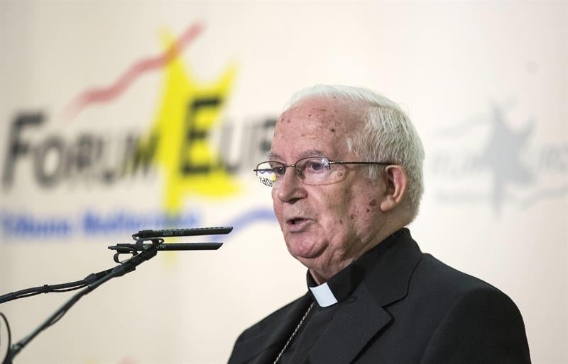 El arzobispo Cañizares habla de una "invasión de refugiados que no son del todo trigo limpio" El arzobispo Cañizares habla de una "invasión de refugiados que no son del todo trigo limpio"