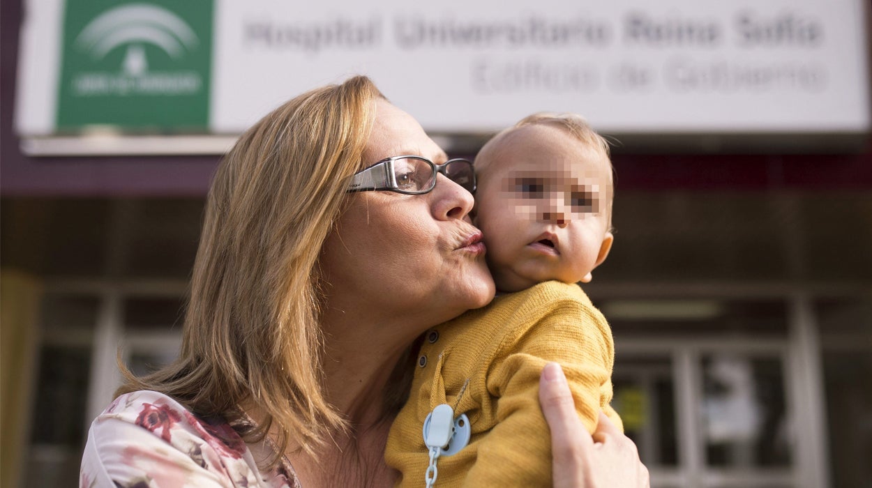 Así fue el trasplante de hígado de abuela a nieto Así fue el trasplante de hígado de abuela a nieto