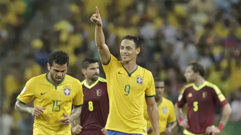 Ricardo Oliveira celebra su gol ante Venezuela Ricardo Oliveira celebra su gol ante Venezuela