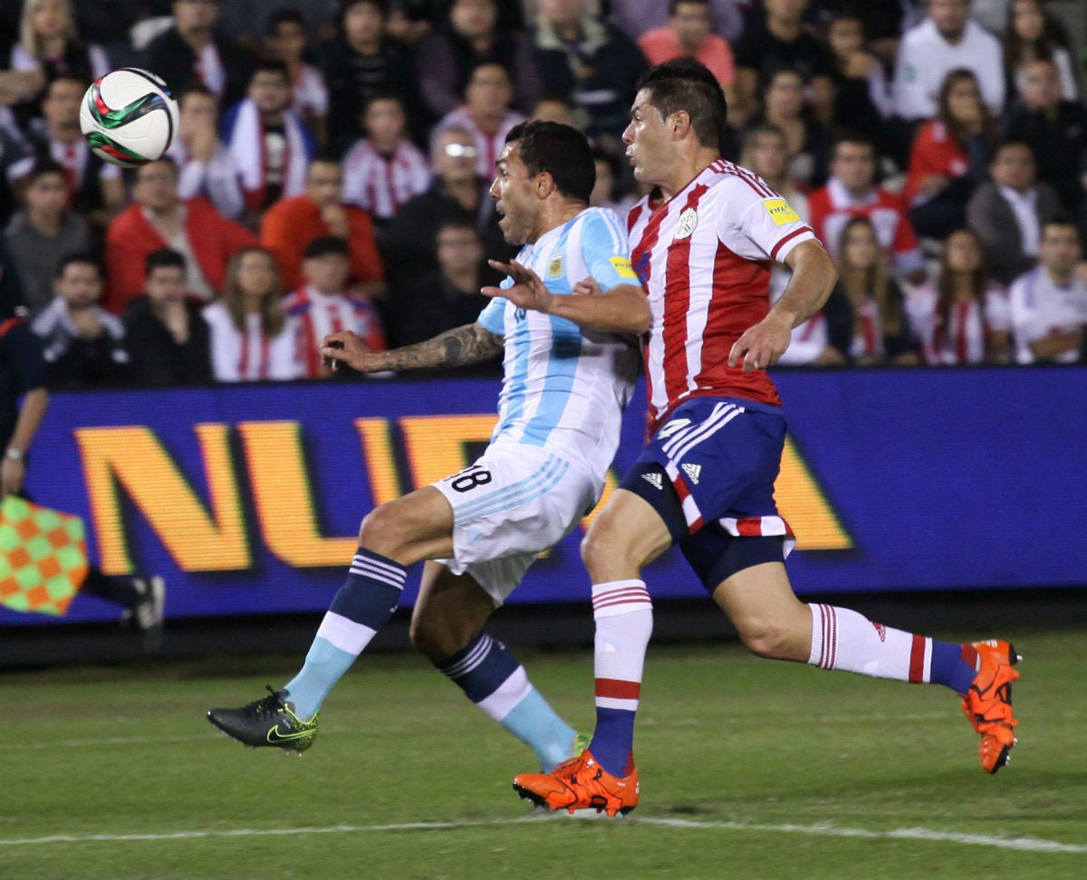 Argentina también echa de menos a Leo Messi y no puede con Paraguay Argentina también echa de menos a Leo Messi y no puede con Paraguay