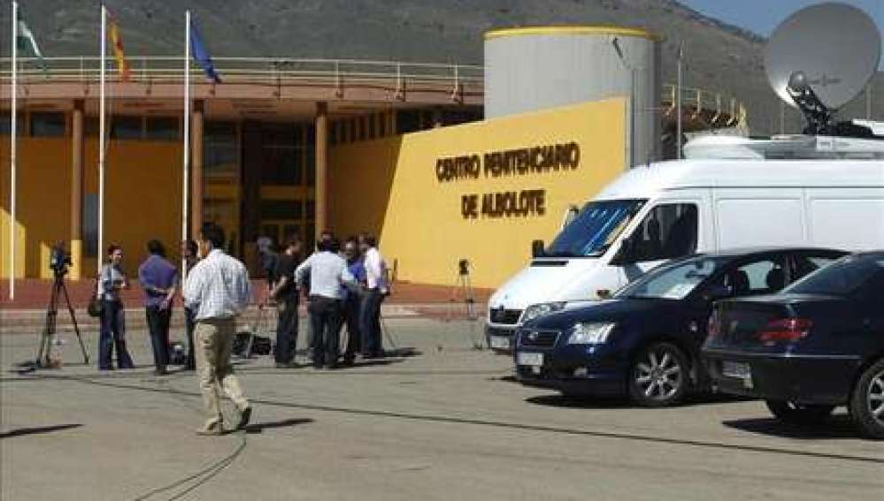 Imagen del exterior del centro penitenciario de Albolote, en Granada