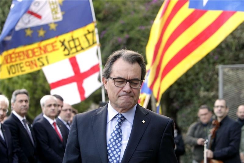 Tertulia: ¿Apoyará finalmente la CUP la investidura de Artur Mas? Tertulia: ¿Apoyará finalmente la CUP la investidura de Artur Mas?