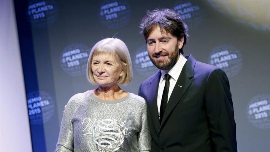 Alicia Gim&eacute;nez Bartlett y Daniel S&aacute;nchez Ar&eacute;valo