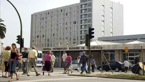 Imagen de la fachada exterior del Hospital Universitario Marqu&eacute;s de Valdecilla
