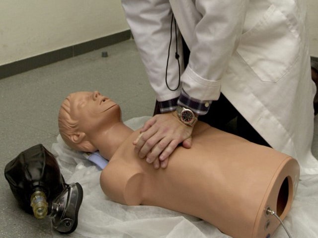 La Diputación inicia este lunes la formación a 1.500 personas para convertir la provincia en territorio cardioprotegido La Diputación inicia este lunes la formación a 1.500 personas para convertir la provincia en territorio cardioprotegido